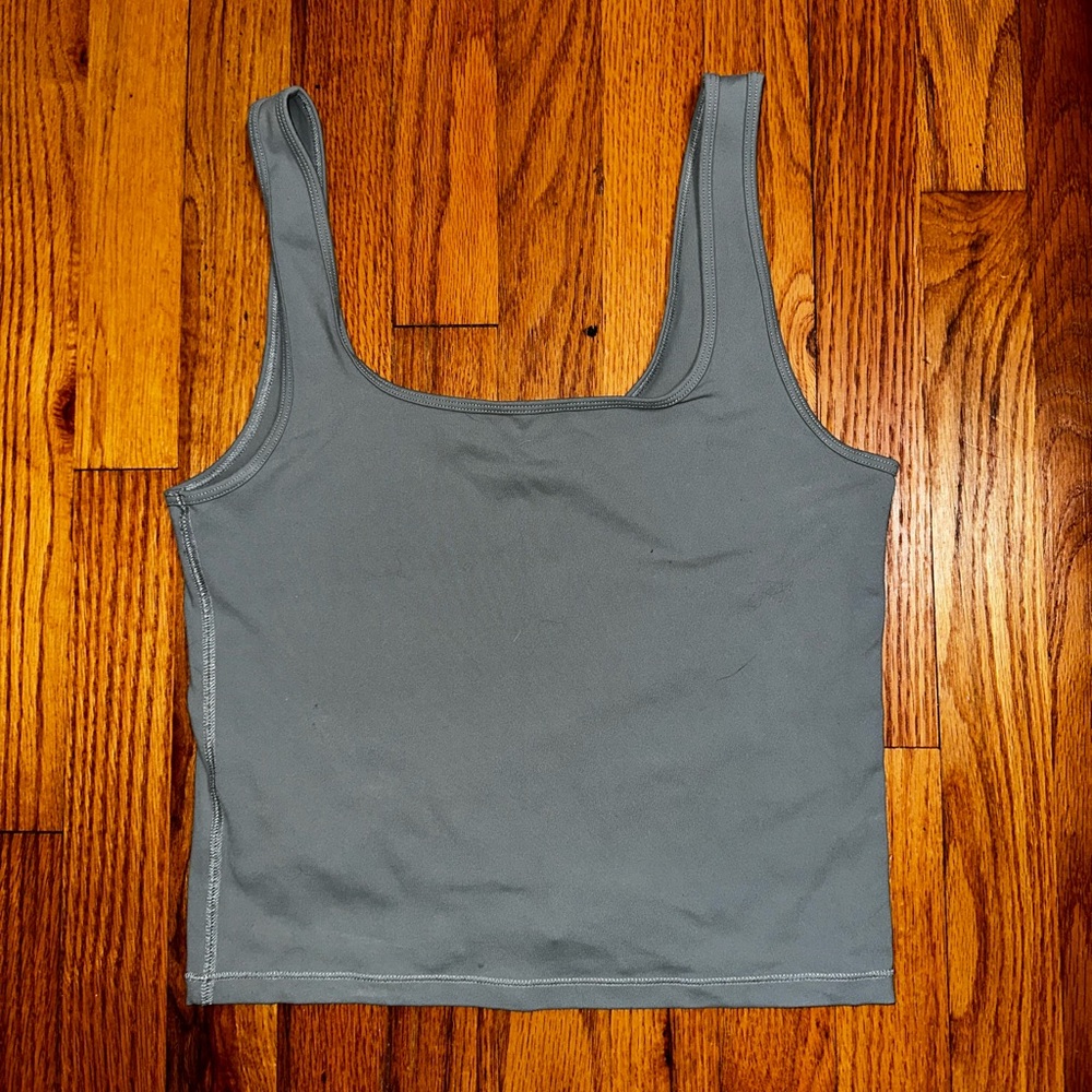 Women’s Abercrombie athletic mini top